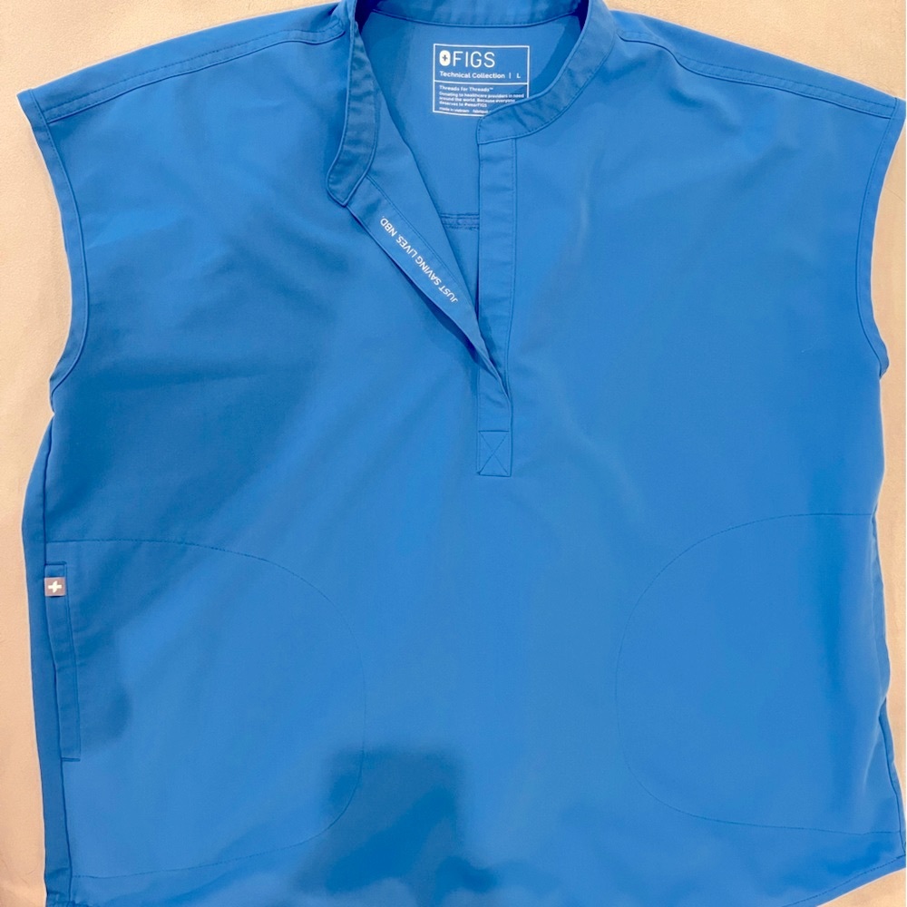 Rafaela oversized scrub top - Capri blue